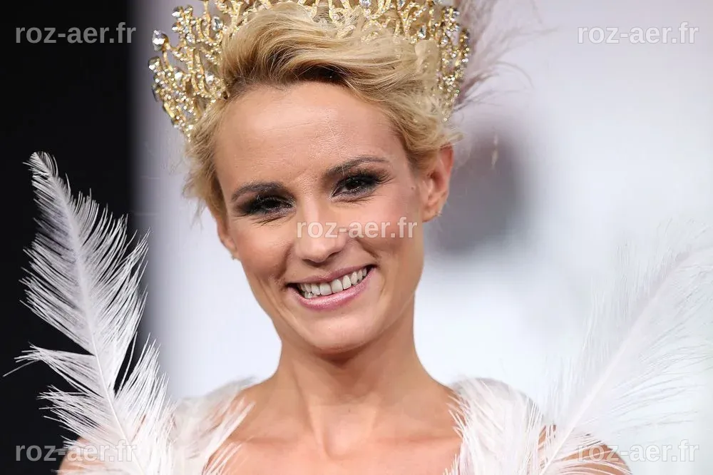 Elodie Gossuin : maman poule avec ses quatre enfants