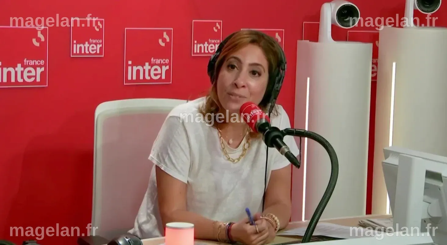 "Un peu lourd" : Léa Salamé fend l’armure sur ses origines et sa ...