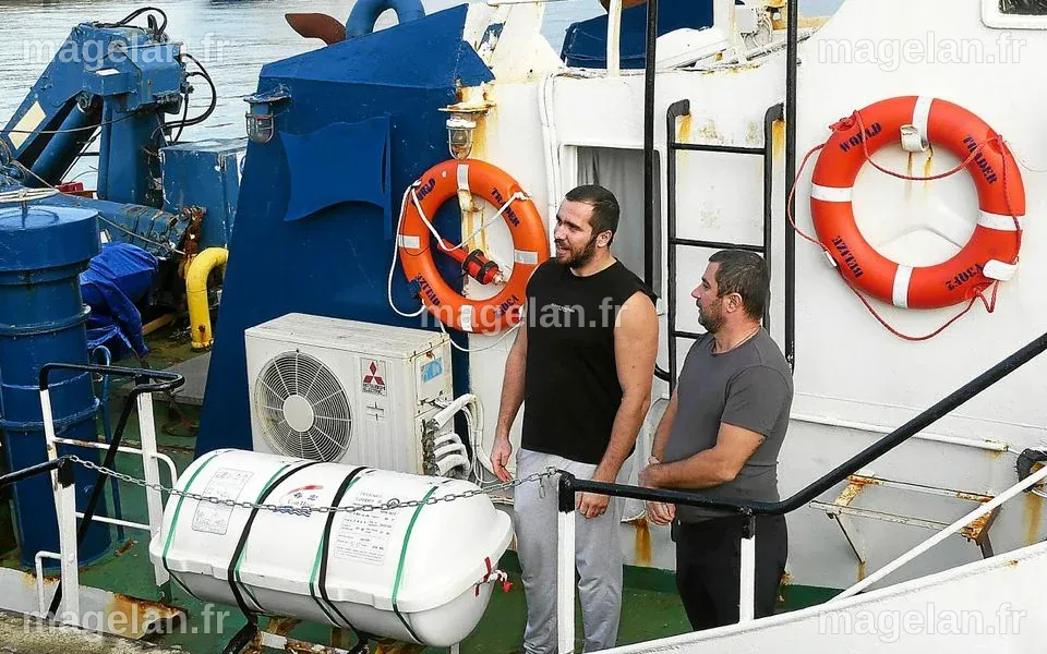 Remorqueur « World Trader » immobilisé au port de Brest : une situation ...