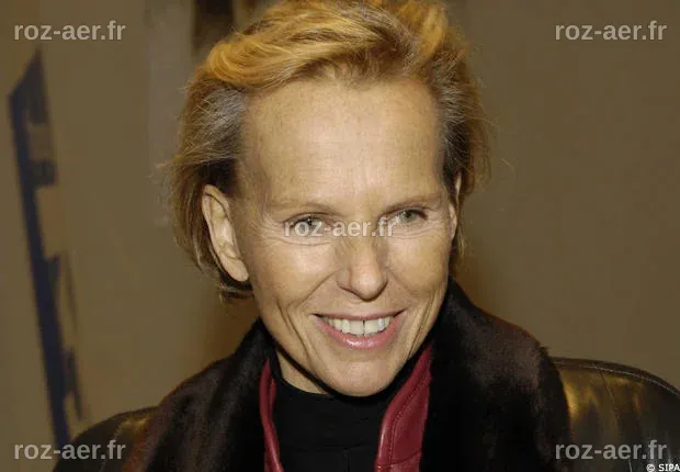 Christine Ockrent - Quelle est sa taille
