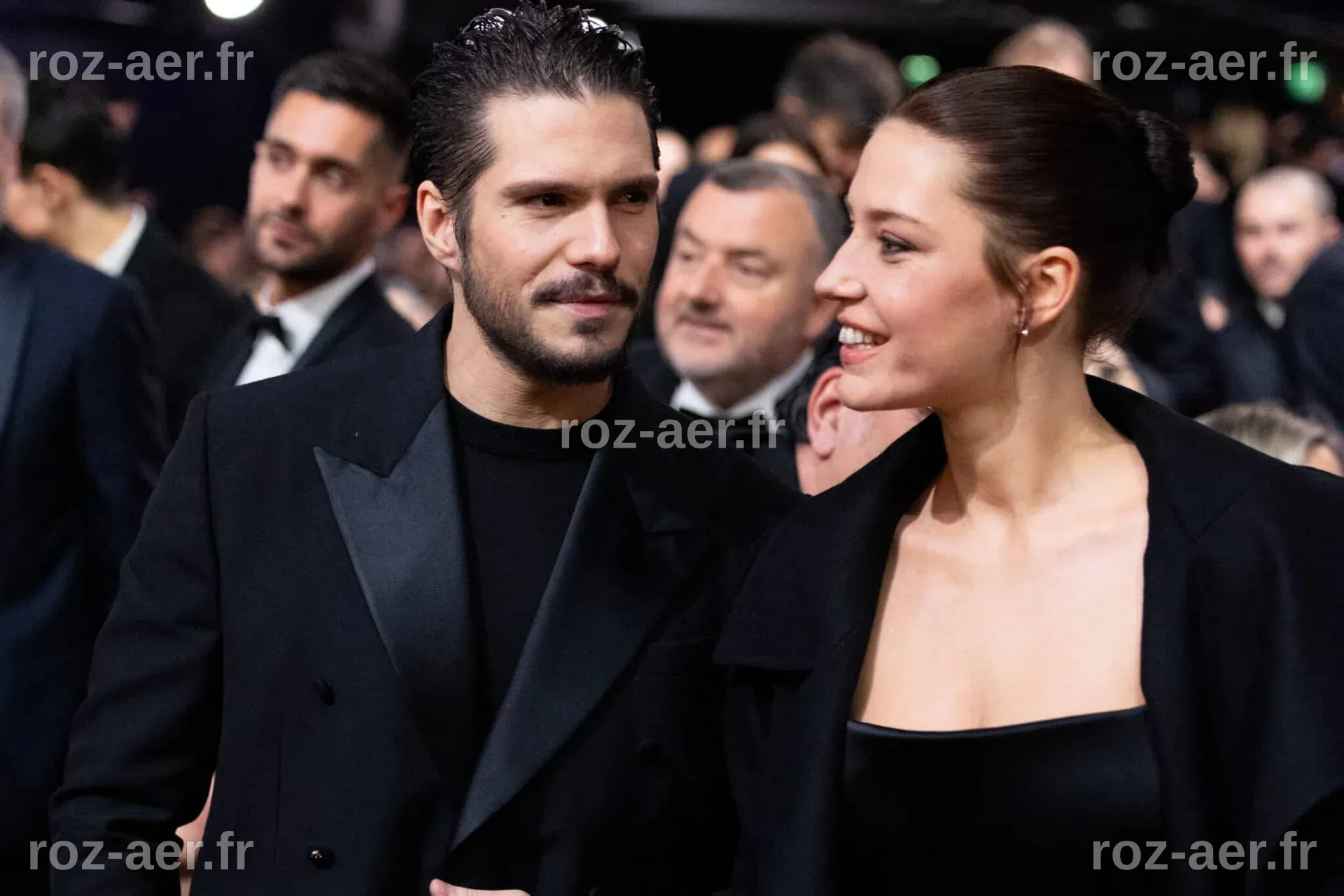 François Civil et Adèle Exarchopoulos : une période pas ouf... Plus d ...