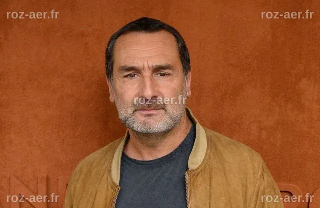Gilles Lellouche : ses rares confidences sur le décès de son père - Elle