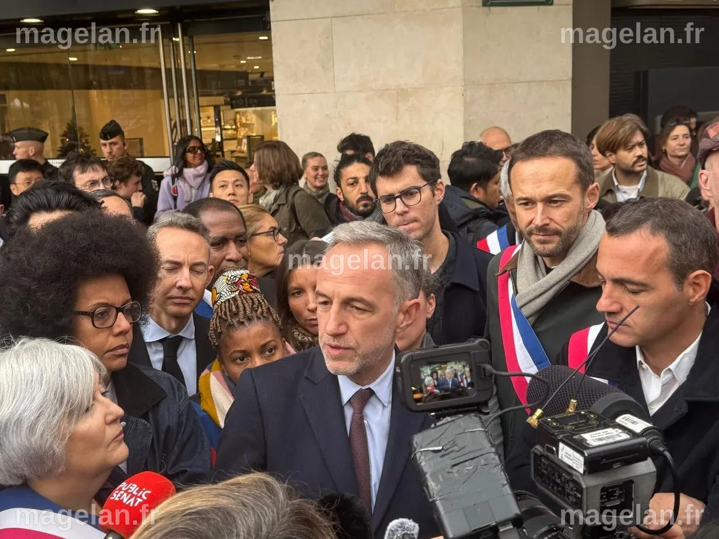 Municipales à Paris : Dati en tête au 1er tour selon un sondage, malgré ...