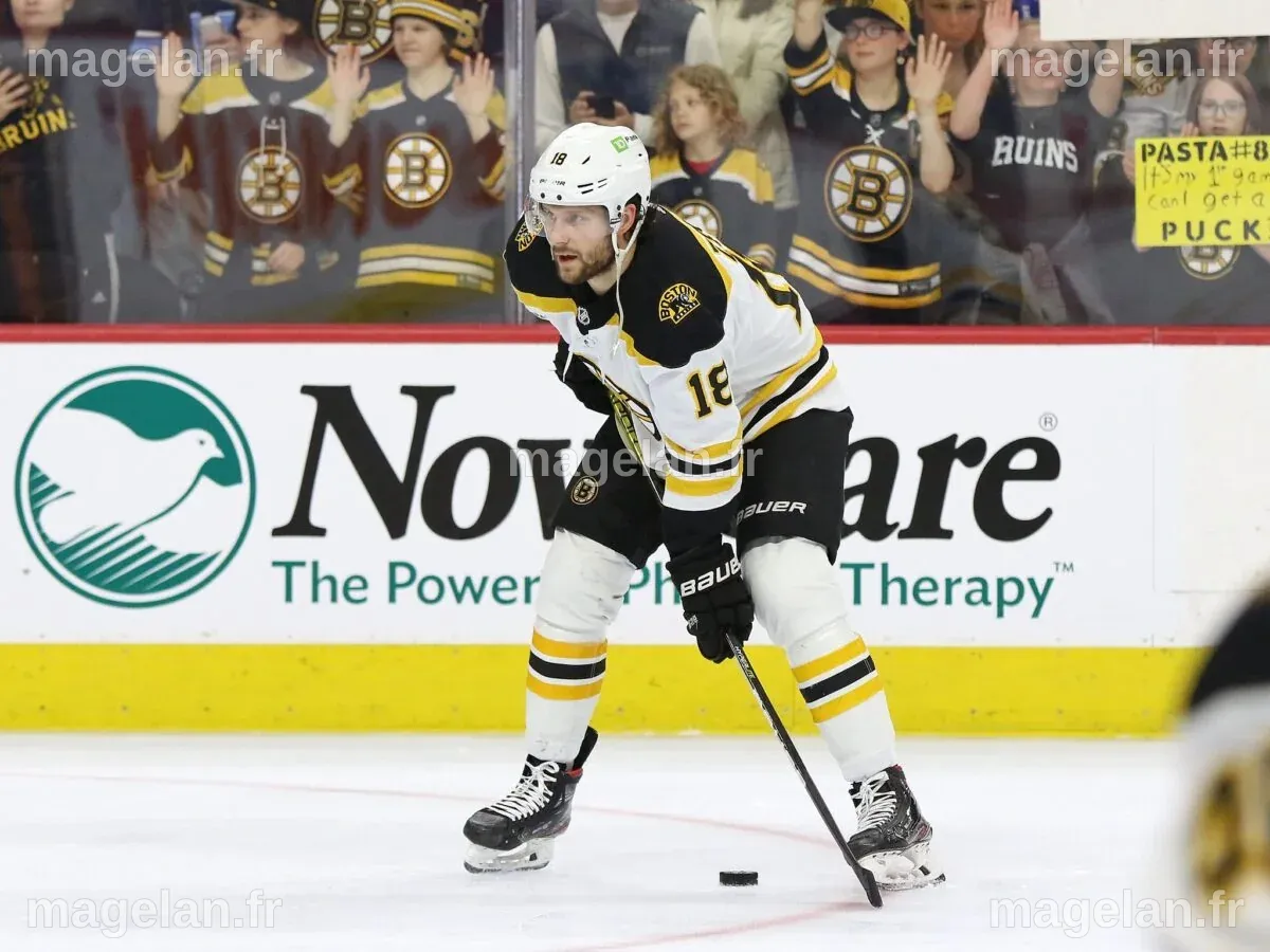 Boston Bruins Give Pavel Zacha Opportunity as a Top Center