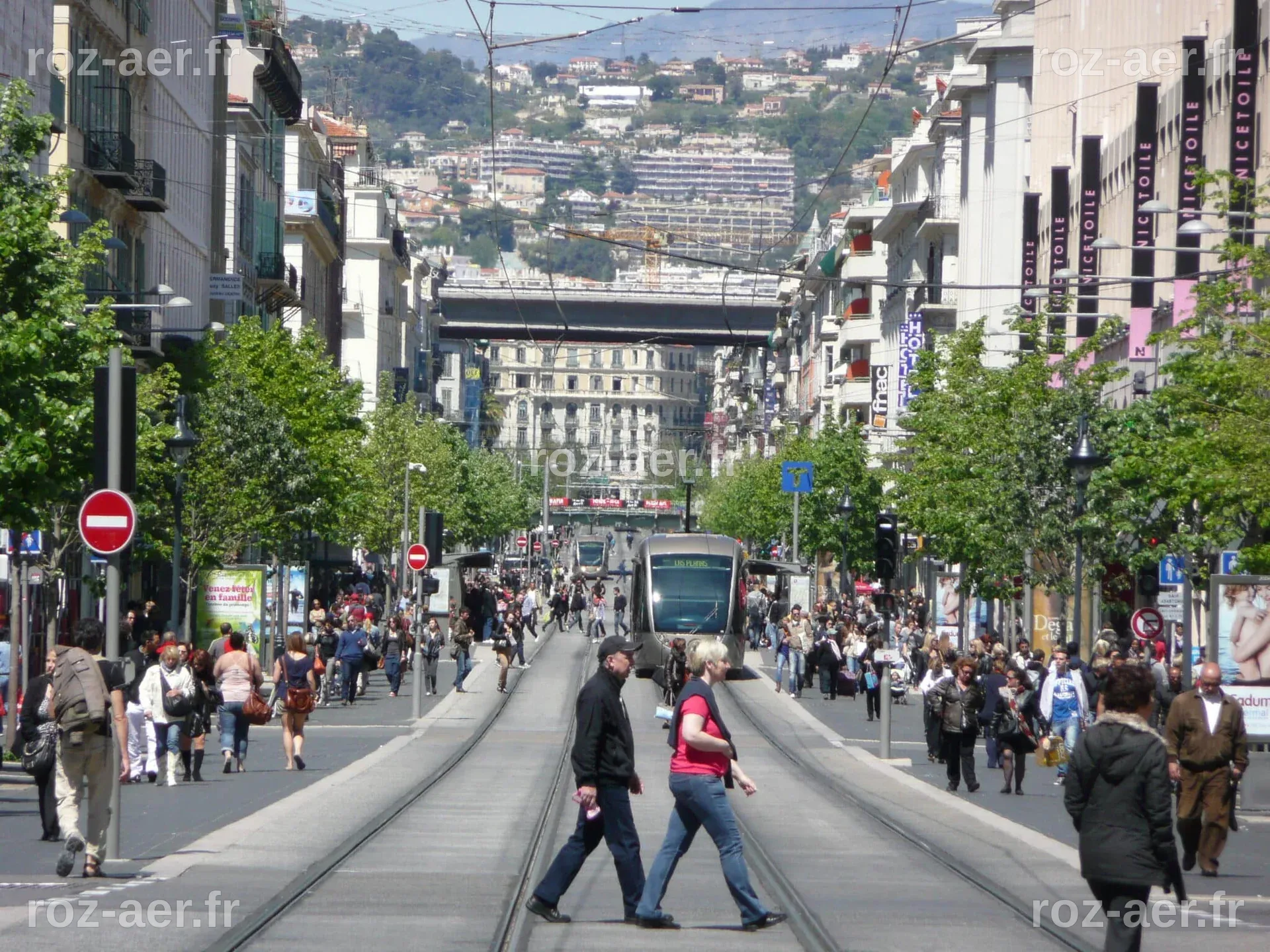 Municipales 2026 à Nice : le commerce local, angle d'attaque de la ...