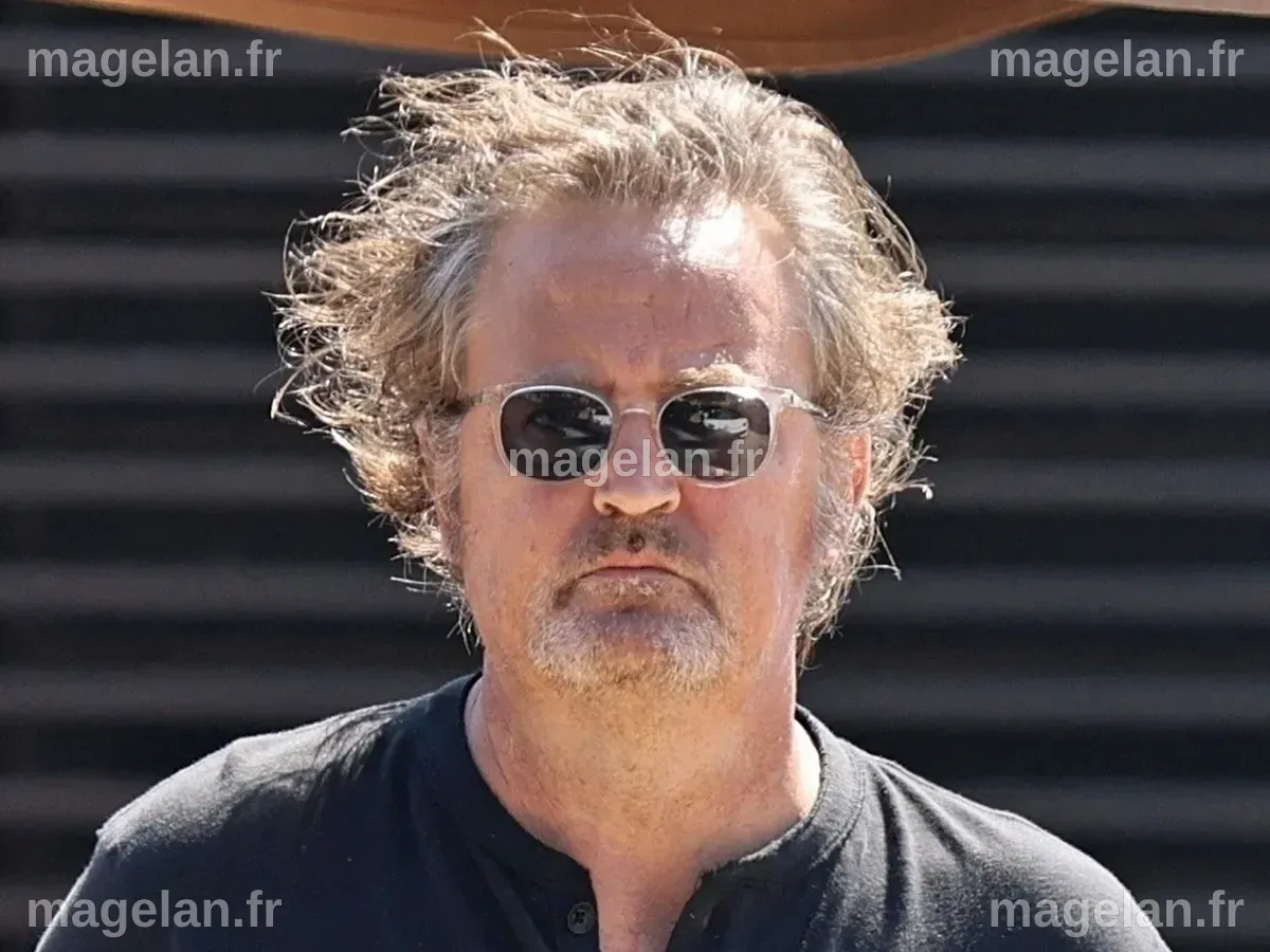 EXCLU - Matthew Perry : la vérité sur sa mort - Public
