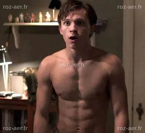 Tom Holland taille poids mensurations ses muscles et son entrainement ...