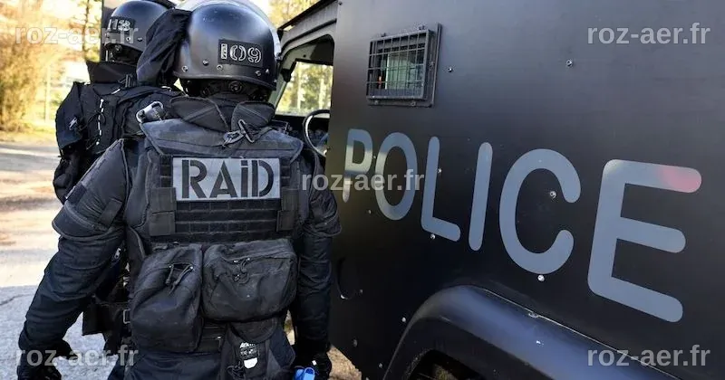 Pris pour des barons de la drogue, un couple de retraités plaqué au mur ...