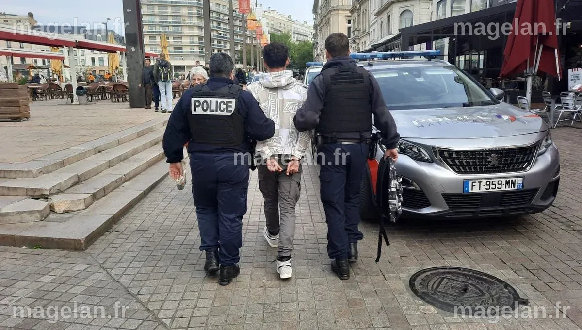 Descente de police au Mans à la suite d'un canular : un lycéen de 17 ...