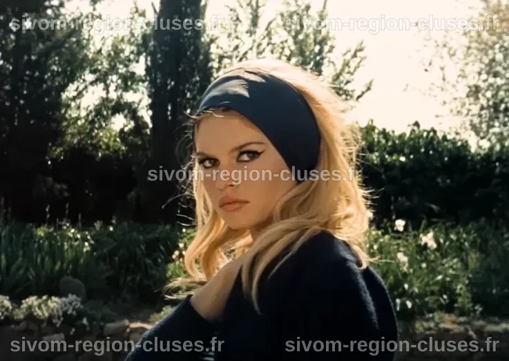 Brigitte Bardot parle de Noël, de sa foi et de ses critiques acerbes ...