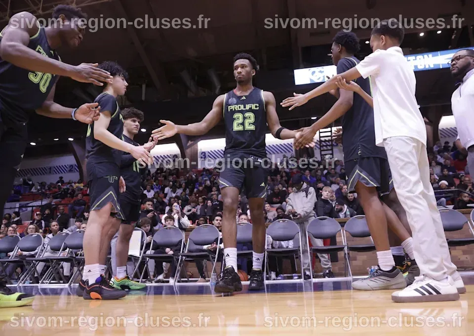 Kansas basketball recruit Darryn Peterson of Canton at or near top of ...
