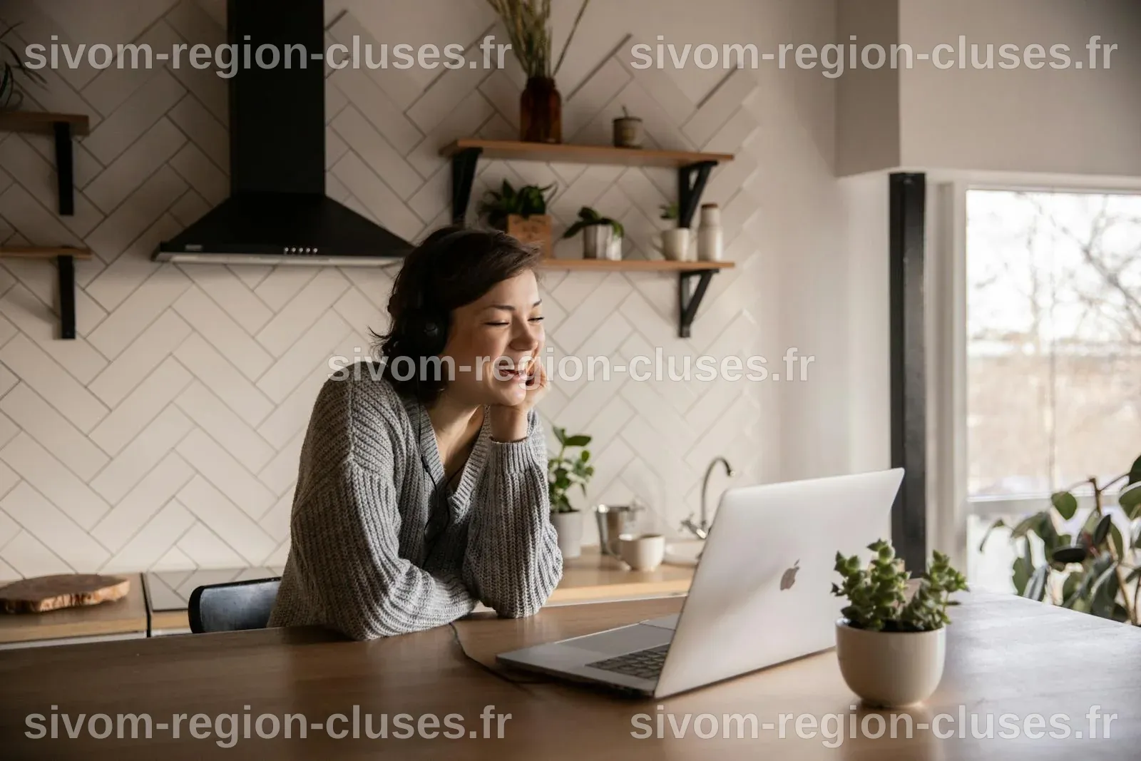 Nouveau site coco chat - Sur quel chat gratuit s'inscrire ? - Les5toits