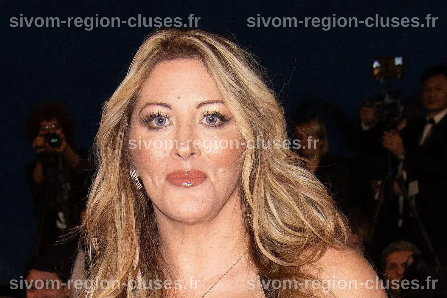 Loana : biographie de la star de téléréalité