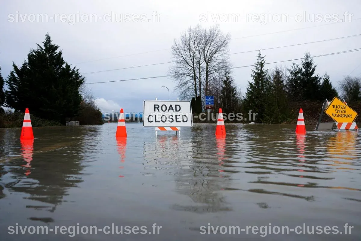 D’importantes inondations frappent les États-Unis et le Canada, des ...
