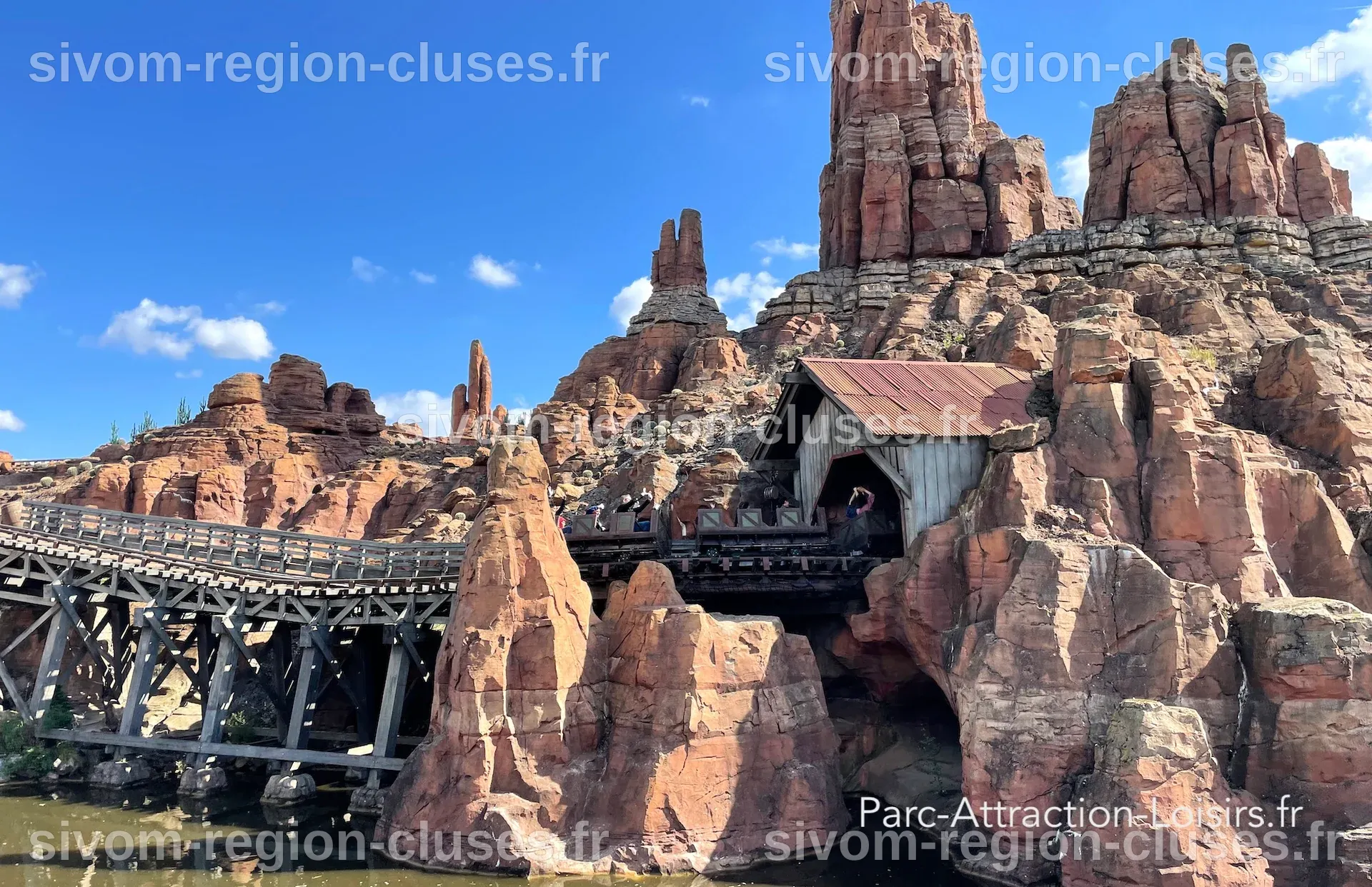 Attractions fermées à Disneyland Paris : 🗓️ Calendrier de la fermeture ...