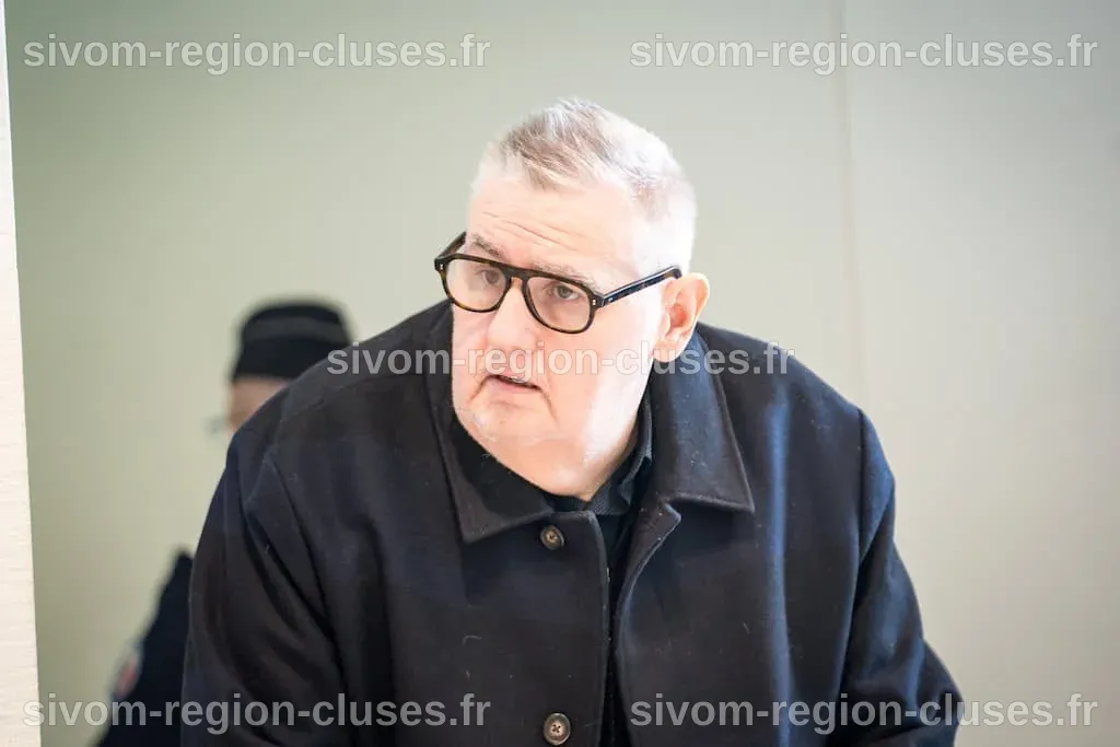Pierre Ménès estime qu’il n’y a « que des Maghrébins et des Noirs ...