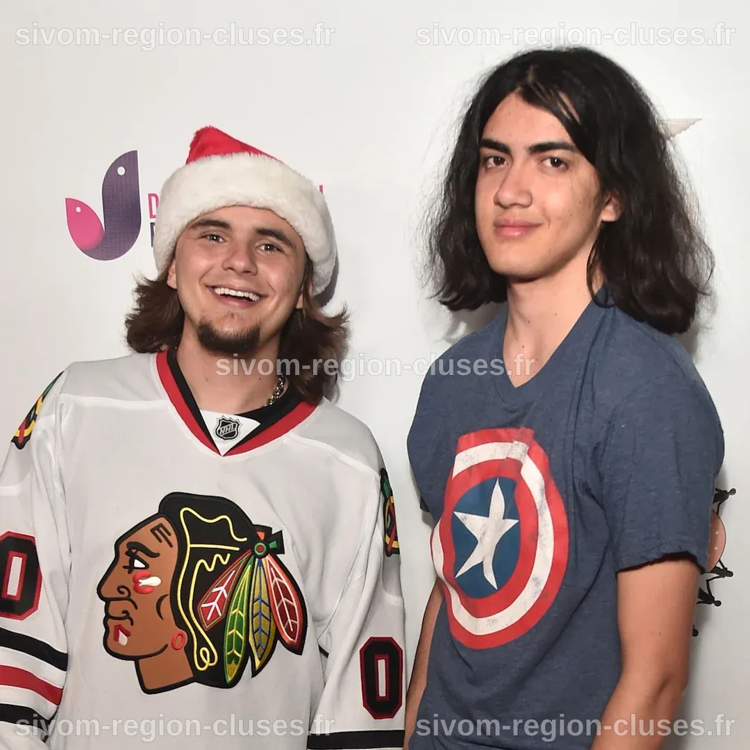 See Michael Jackson’s Sons Blanket and Prince in New Family Picture