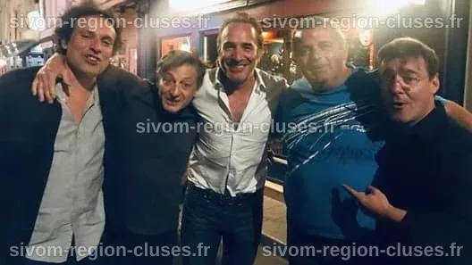 Jean Dujardin et Bruno Salomone retrouvent la bande de Nous Ç Nous
