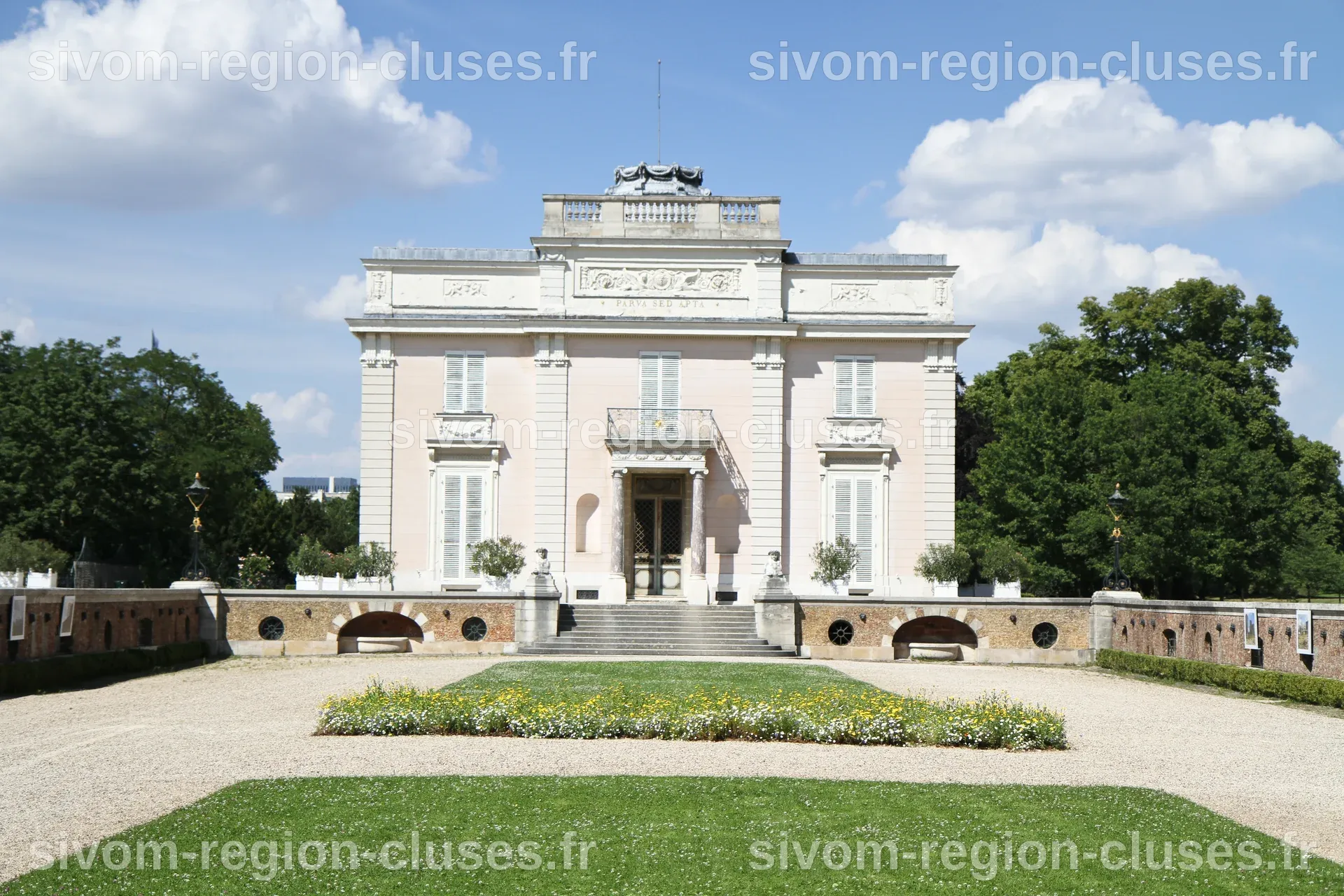 Pétition pour sauver le château de Bagatelle – Noblesse & Royautés