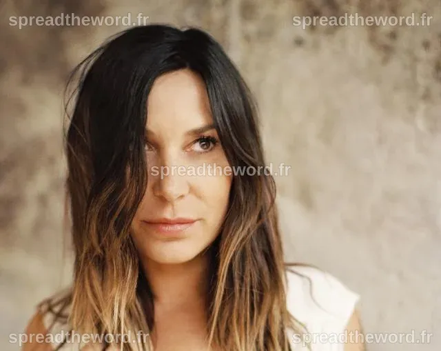 Zazie biography. French singer, songwriter, musician