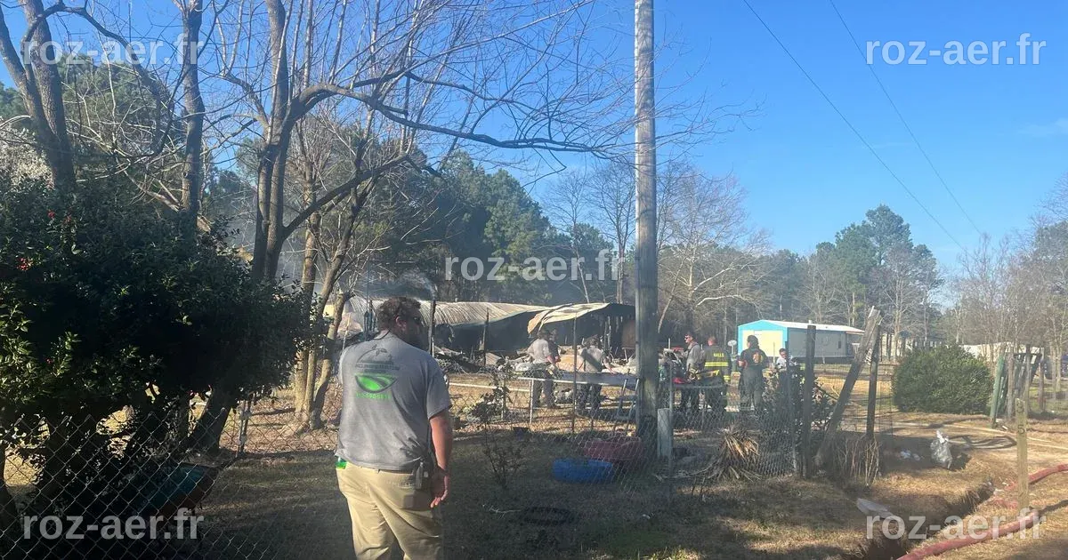 Two people burned in fire at Sampson County home, authorities ...