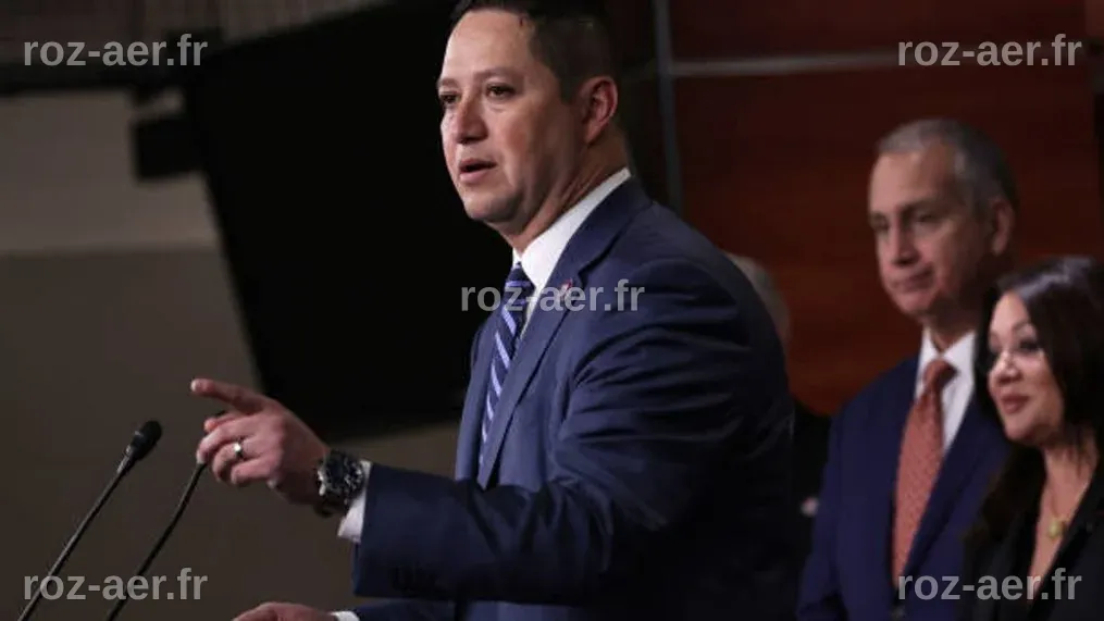 Le représentant texan Tony Gonzales annonce sa démission face à un vote d'expulsion