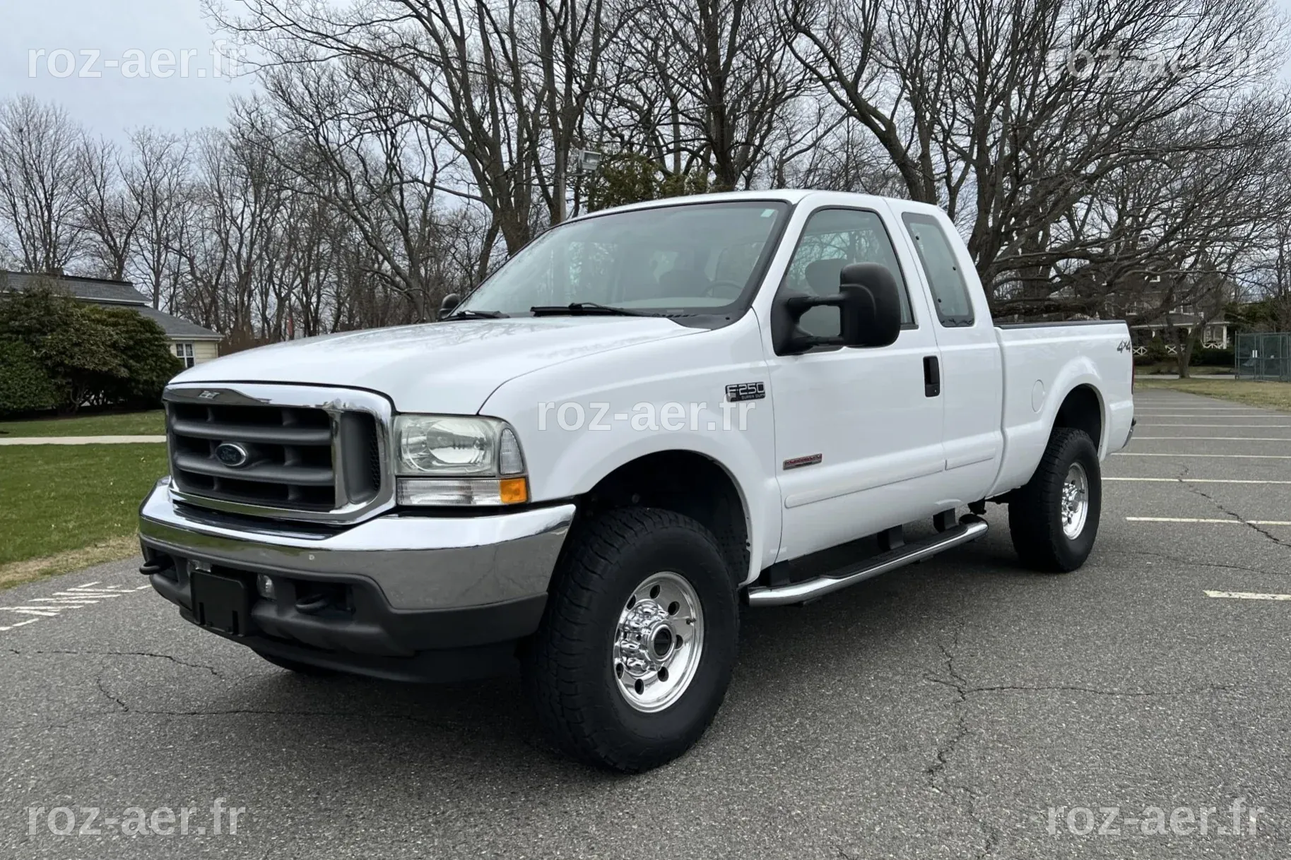 À vendre : Ford F250 Lariat 2003, un véhicule tout-terrain prêt à l'aventure