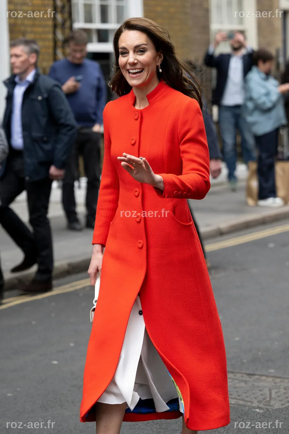 How Tall Is Kate Middleton? Find Out the Princess of Wales’ Height ...