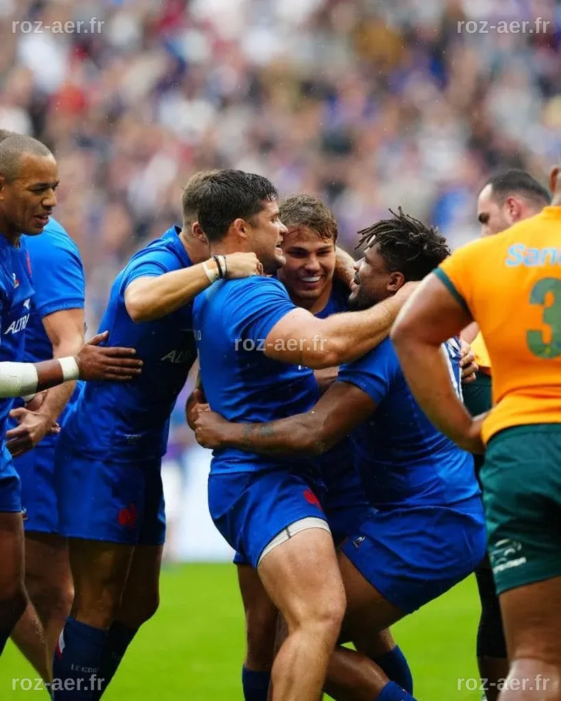 La Taille d'Antoine Dupont : Analyse Complète et Impact dans le Rugby