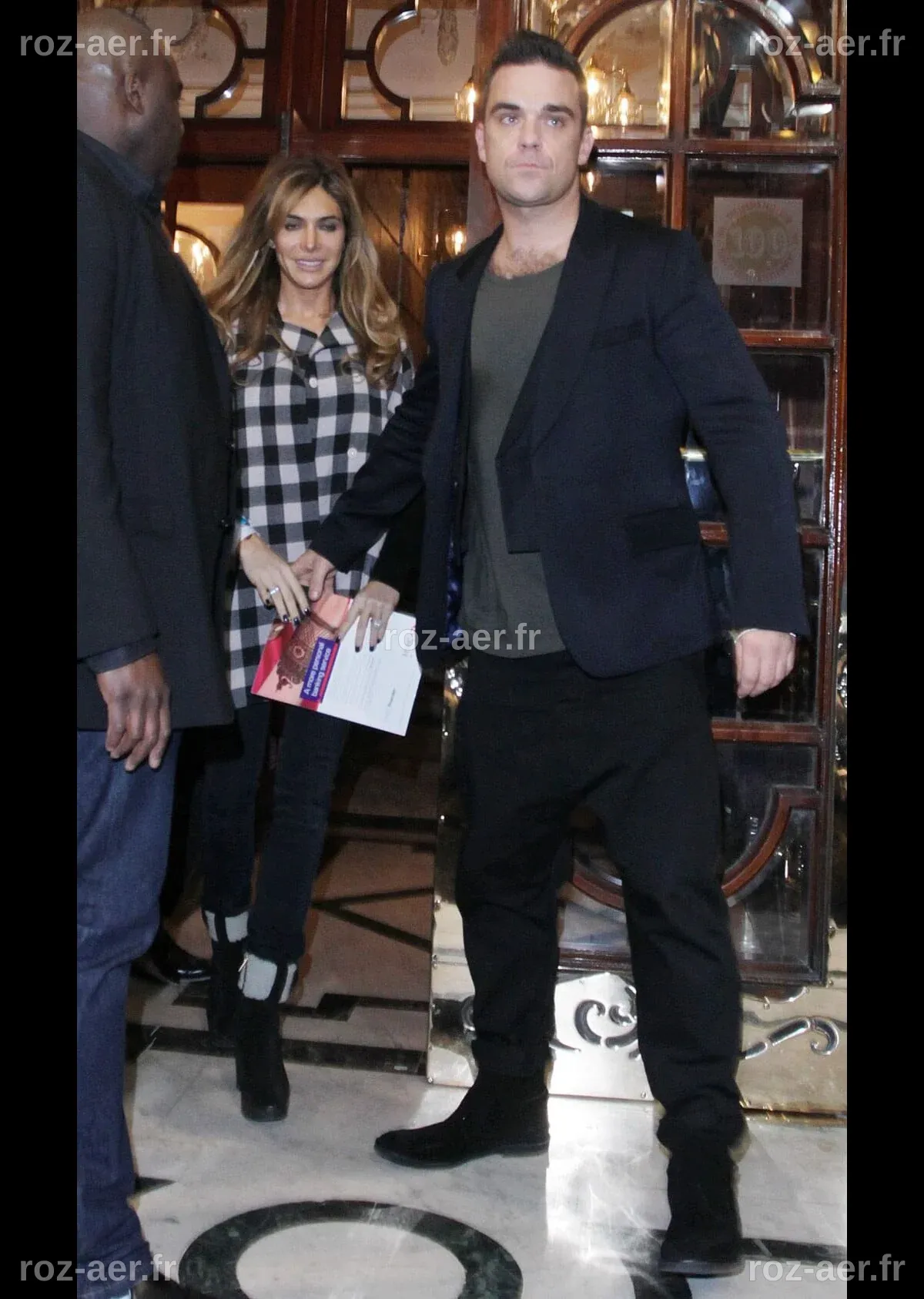 Photo : Robbie Williams et sa femme Ayda Field en décembre 2010 ...