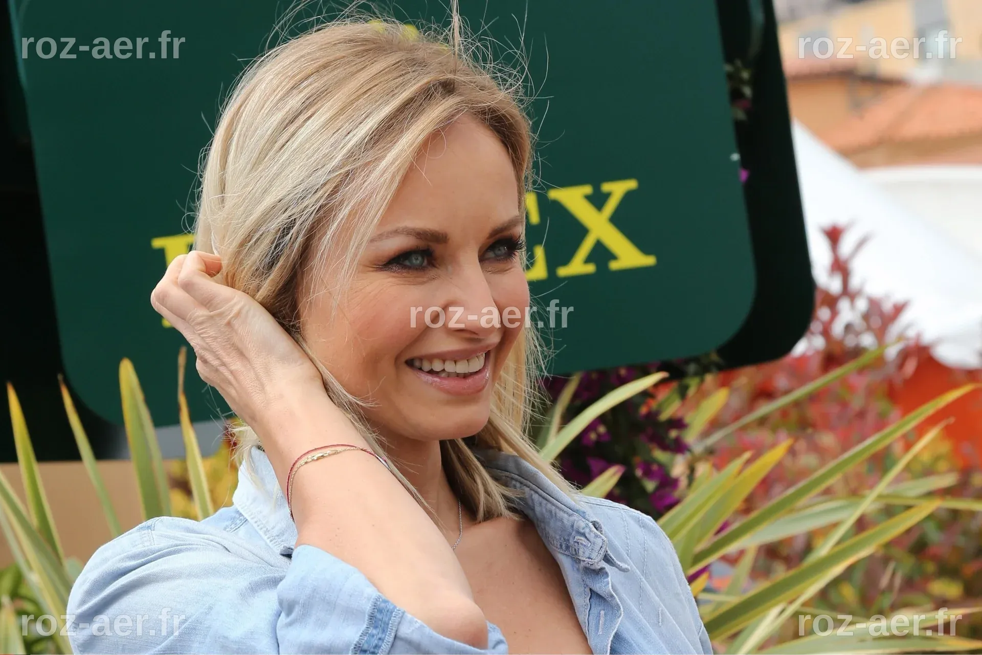 Quel âge a Adriana Karembeu ? Une exploration de la vie et de la carrière d'une icône
