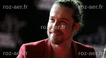 Julien Doré : Papa, Qui Est La Maman ? Une Exploration des Dynamiques Familiales Modernes