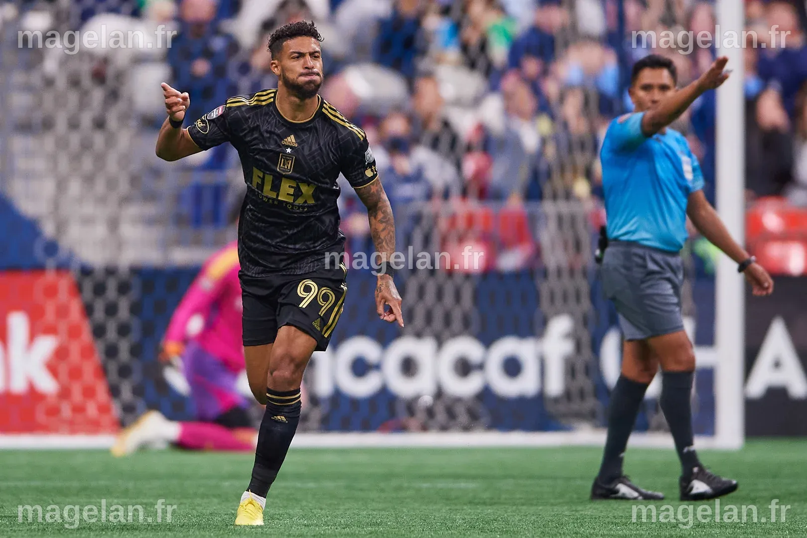 LAFC ride Bouanga brace to commanding win in Vancouver