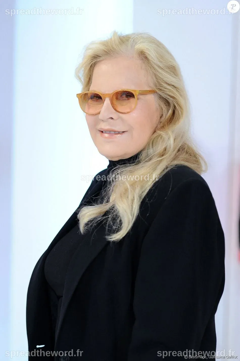Info - Sylvie Vartan fête ses 60 ans de carrière - Exclusif - Sylvie ...