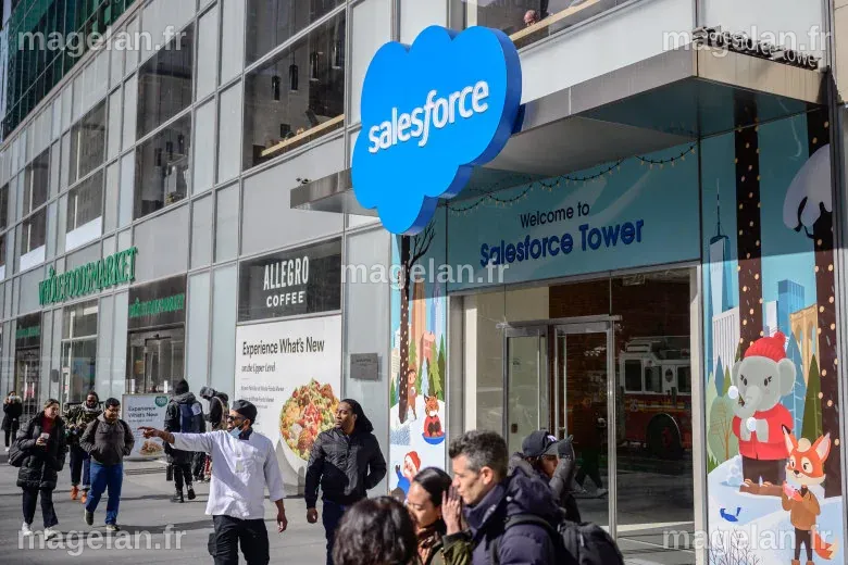 Salesforce Stock Slumps After Reporting Weak Outlook