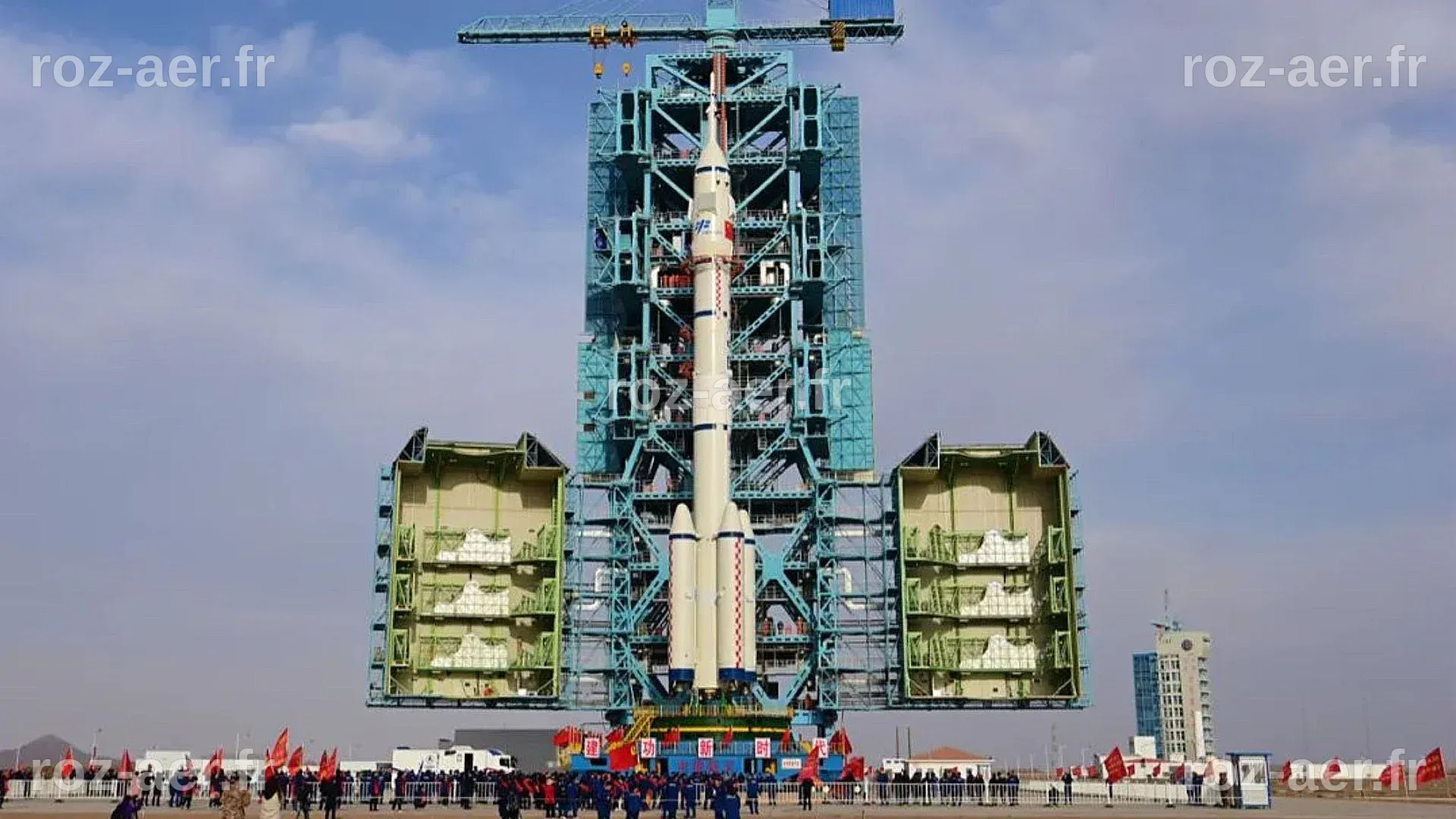 Watch China launch Shenzhou 15 astronauts to Tiangong space station ...
