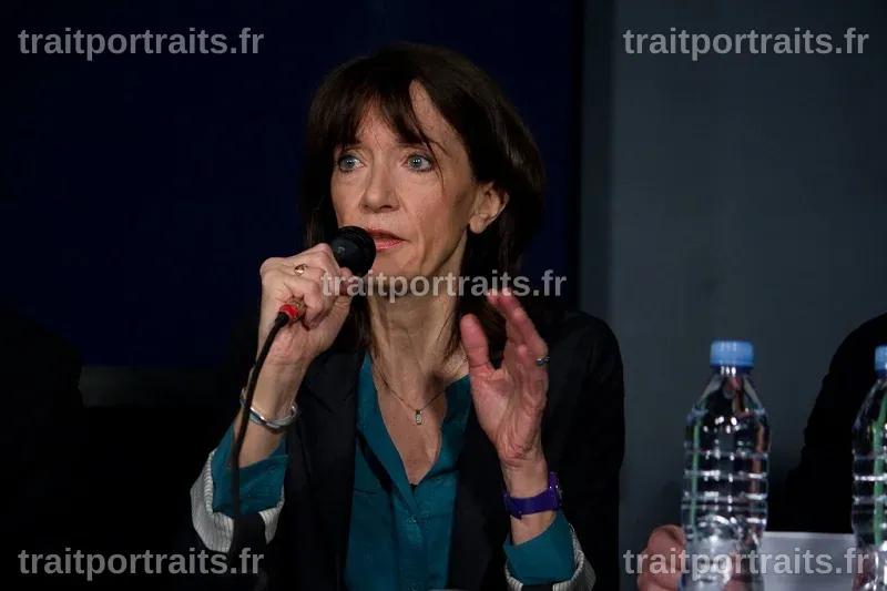Qui est le premier mari de Nicole Bacharan : Une exploration approfondie