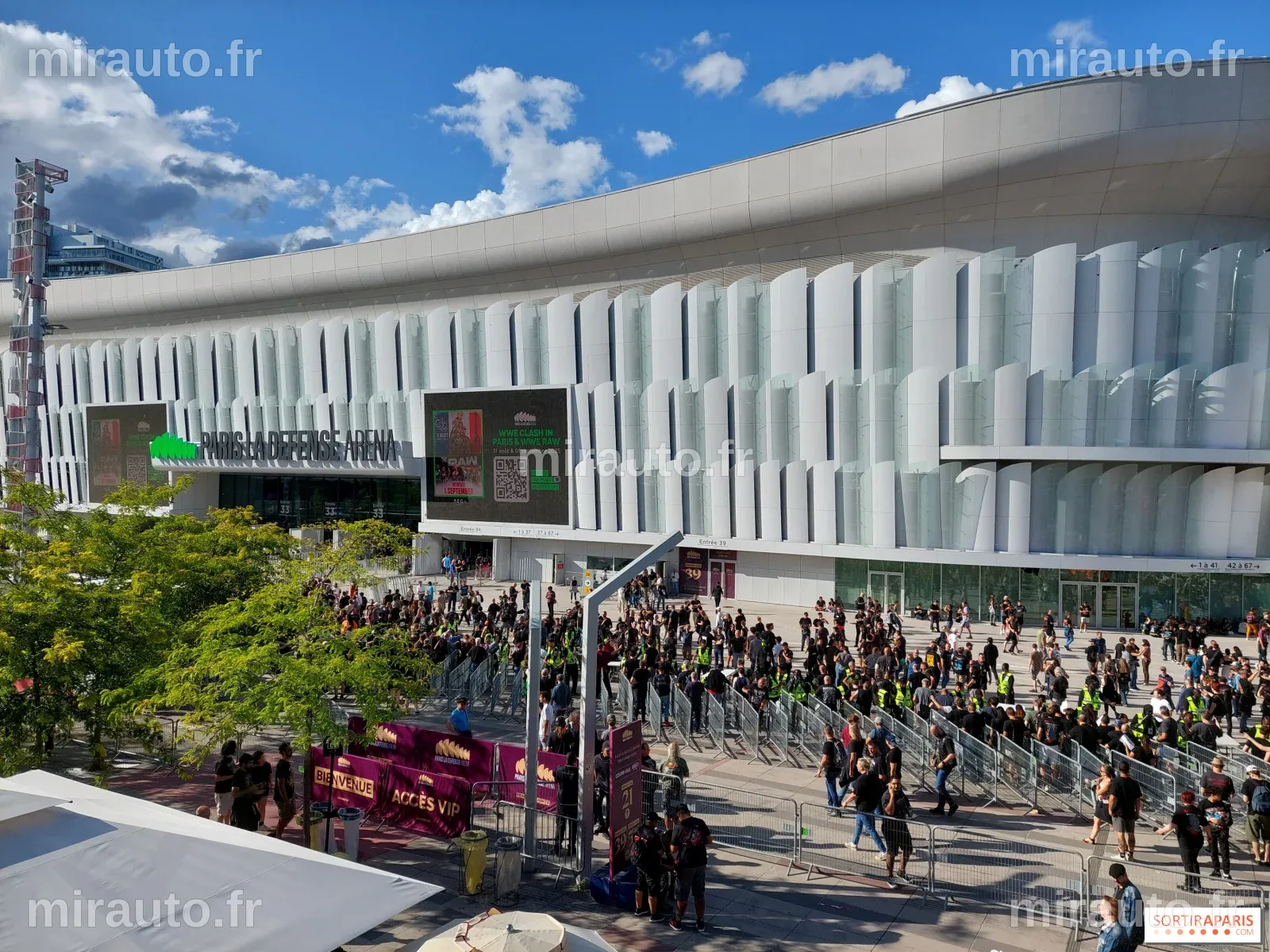 Live Nation : Le géant du spectacle sous le feu des critiques pour monopole illégal, envisage l'acquisition de la Paris La Défense Arena