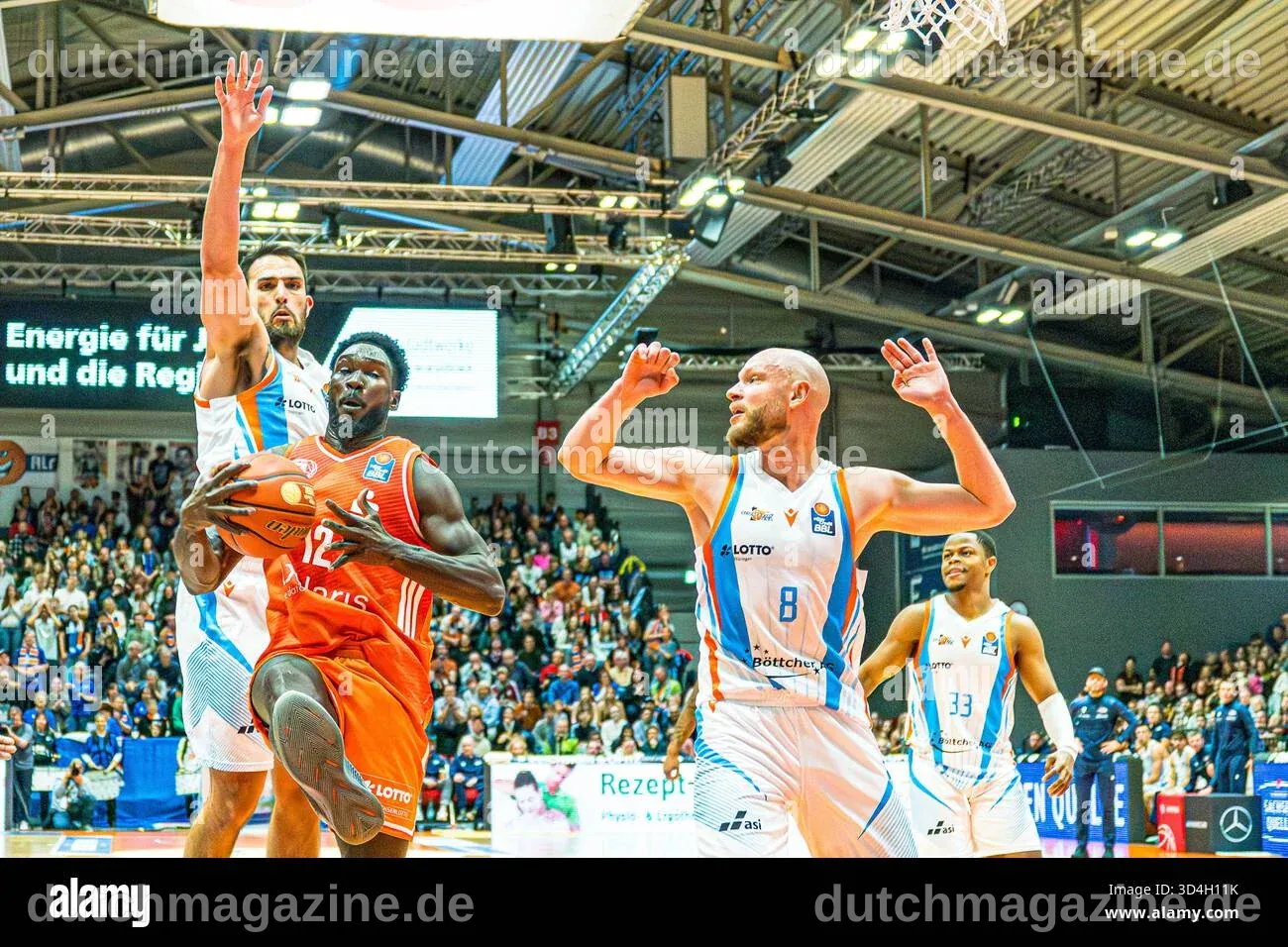 Jena, Deutschland 08. November 2025: 1.BBL - 2025/2026 - Science City ...