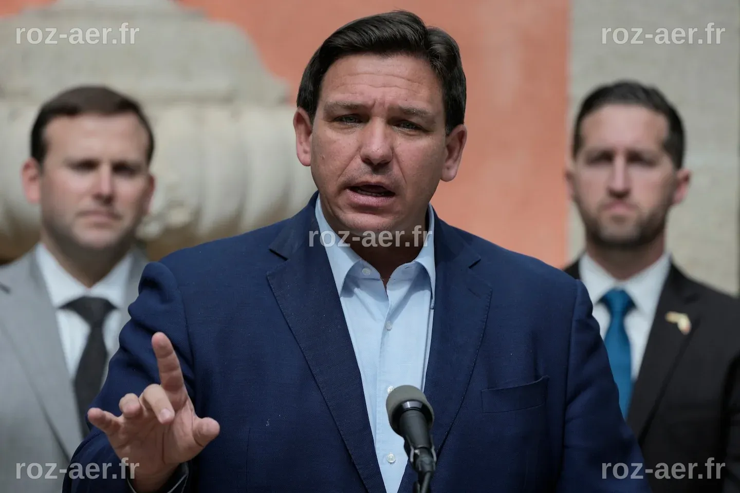 Florida Gov. Ron DeSantis to take over drawing of redistricting map ...