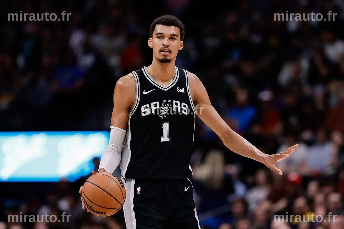 NBA : Victor Wembanyama, premier défenseur de l’année à l’unanimité, réalise un exploit historique !