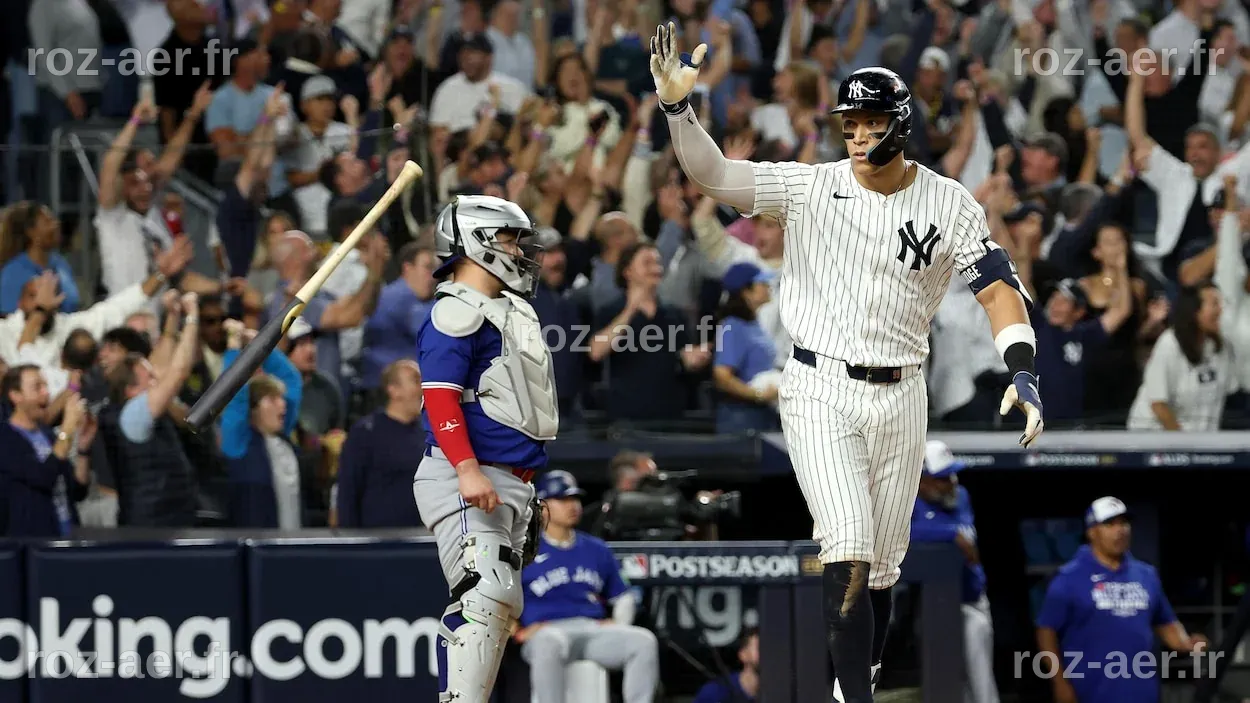 Aaron Judge frappe un homer et endommage une ambulance lors de la victoire des Yankees