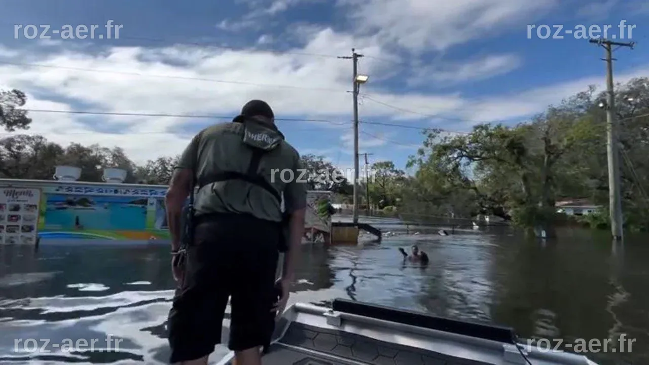 Un garçon de Floride sauvé après avoir été repéré dans l'eau - Garde ...