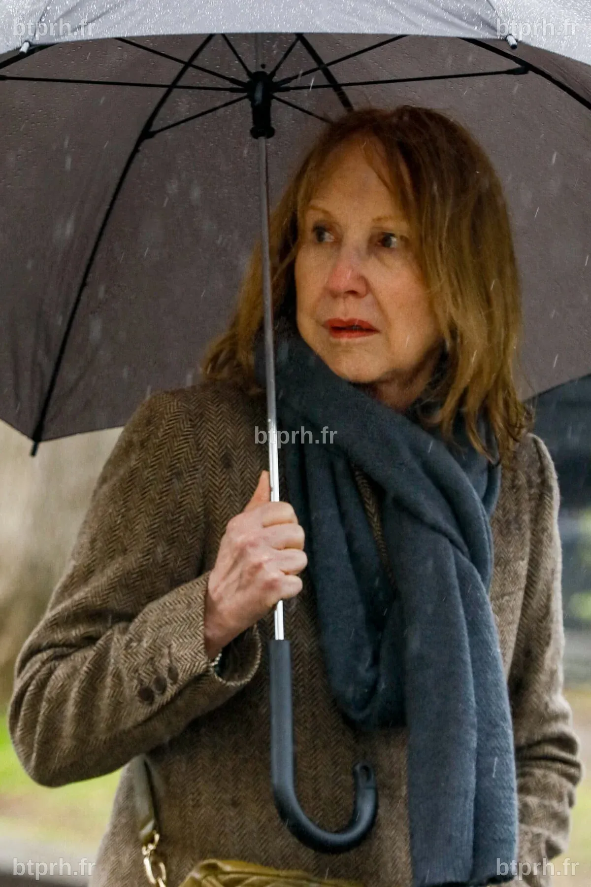 Photo : Nathalie Baye - Sorties des obsèques de l'avocat Hervé Temime ...