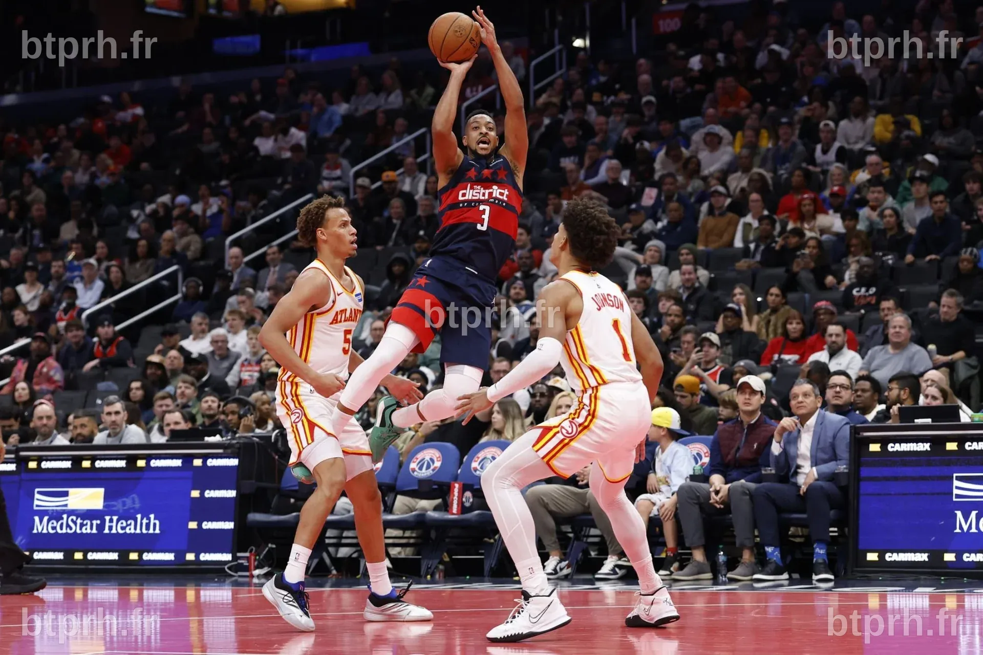Exhibición de C.J. McCollum y victoria de Washington