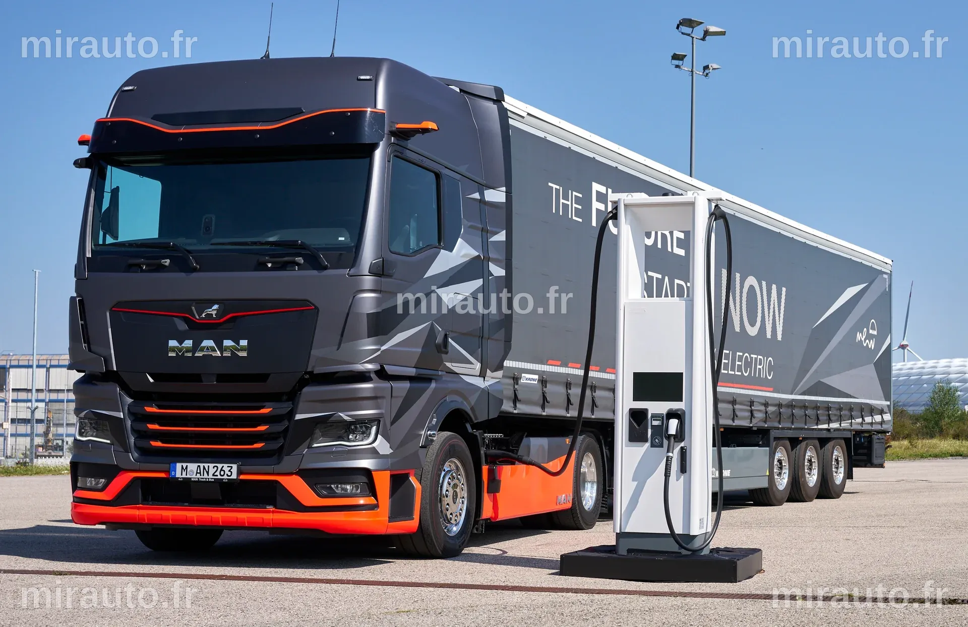 Camions électriques : une start-up chinoise s'implante en France pour défier les géants du secteur