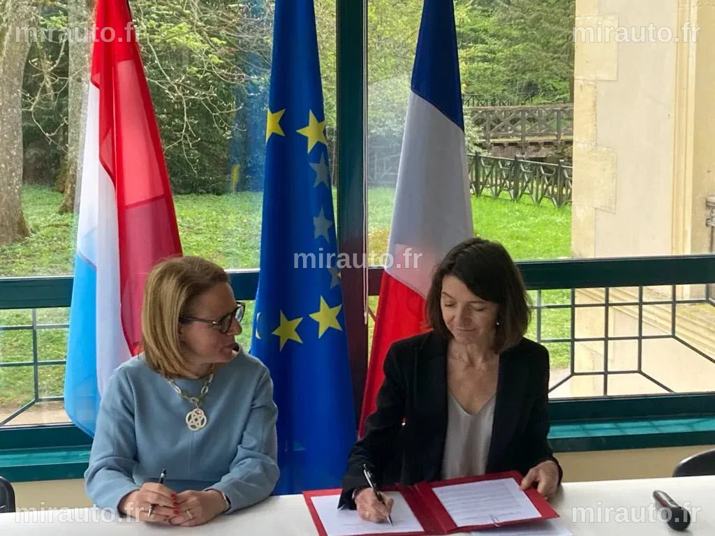 Nicolas Dupont-Aignan : « Retrouvons une Europe intergouvernementale où chaque nation s'épanouit à sa manière »