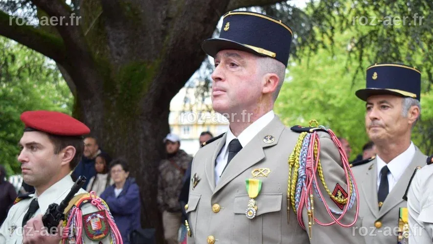 Cérémonie du 8-Mai : la médaille militaire remise l’adjudant-chef ...