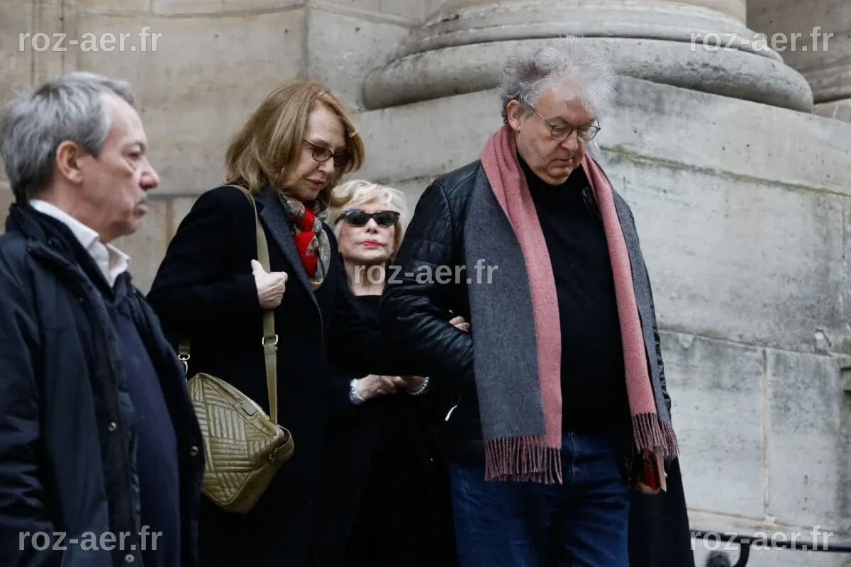 Dernier adieu à Nathalie Baye : un hommage émouvant de proches, de célébrités et de simples citoyens