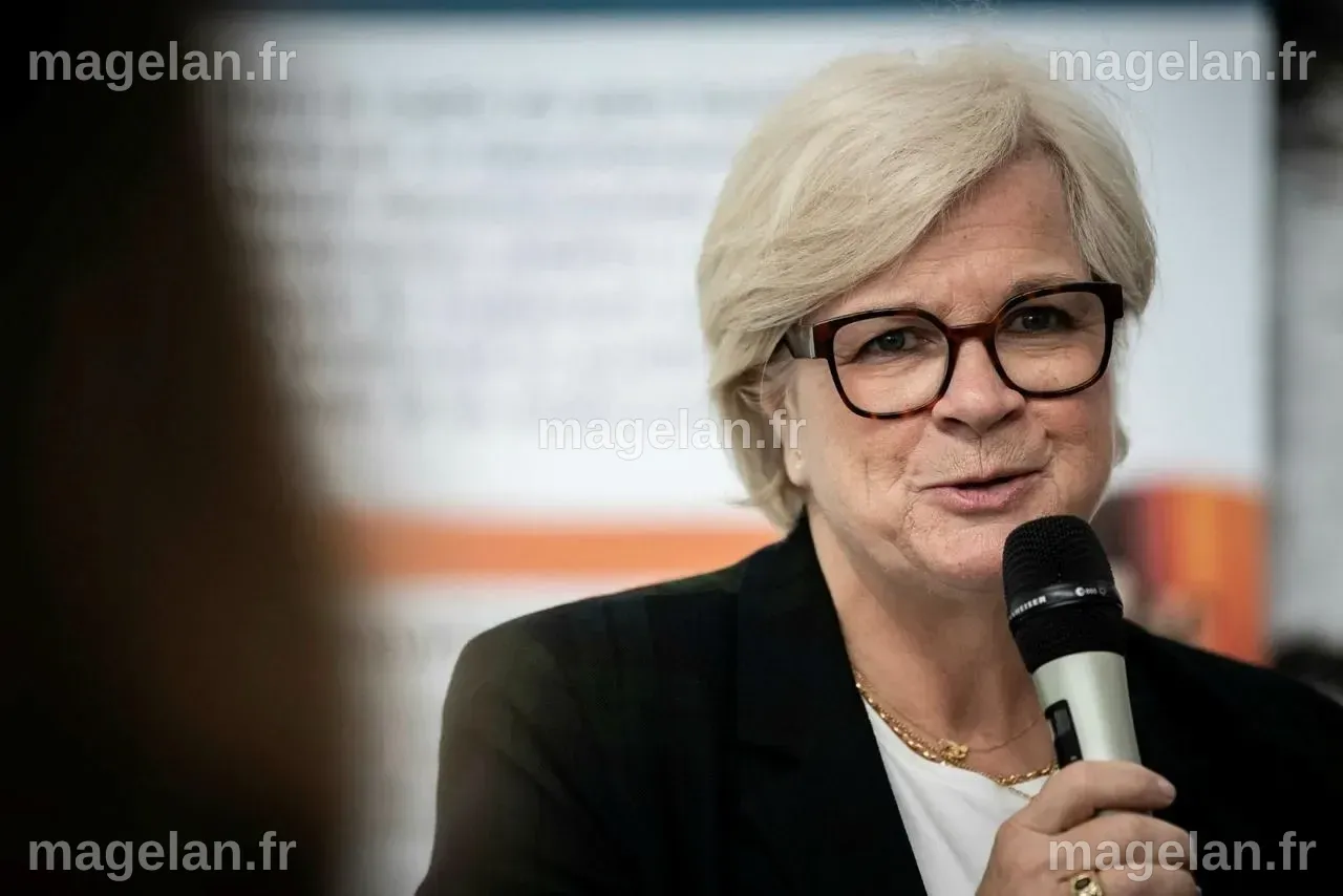 La ministre des Armées Catherine Vautrin en visite dans le Finistère ...
